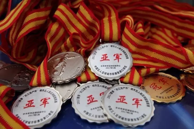 曼联在争取刘易斯·霍尔上遭遇新阻碍，纽卡斯尔解约条款的真相揭晓